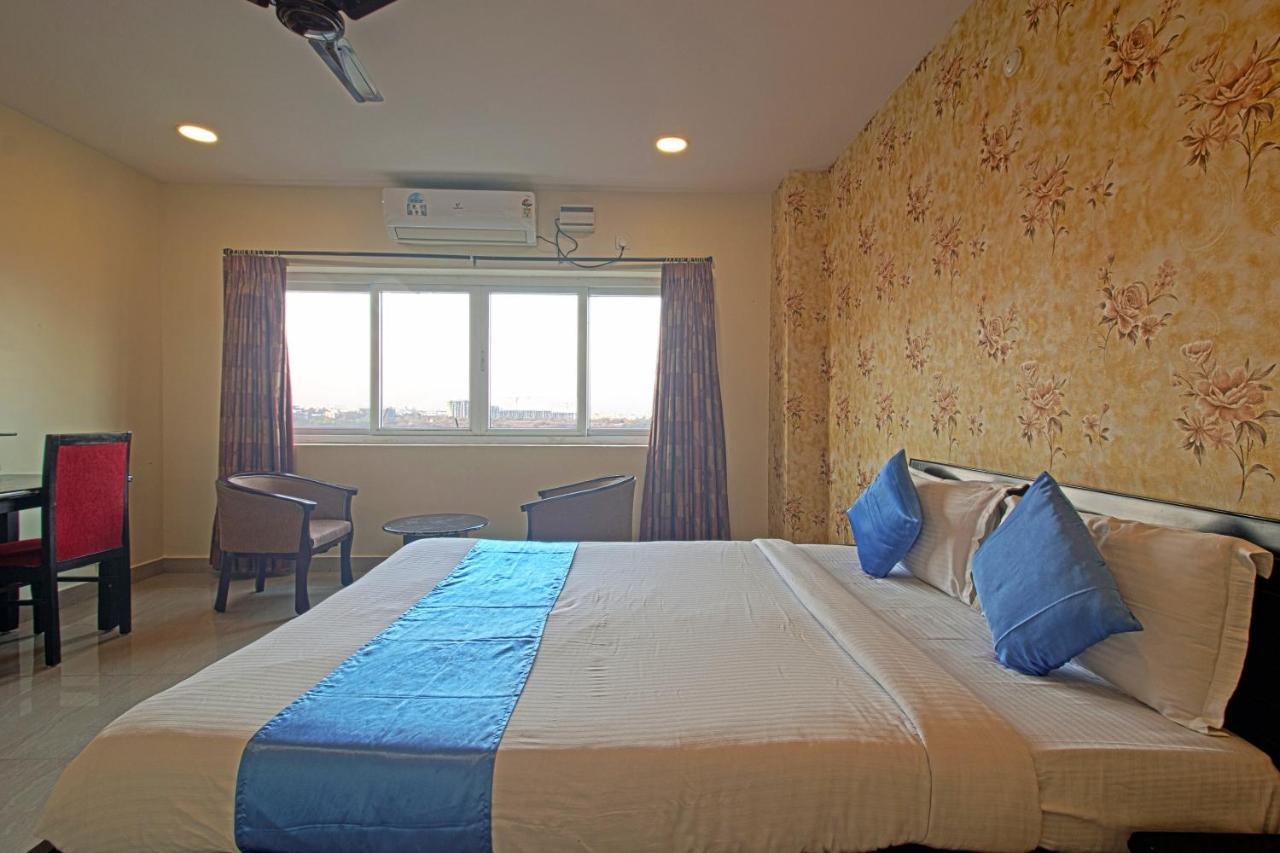 Hotel Ns Royal Emirates With 3Hr Early Check In Hyderabad Eksteriør billede