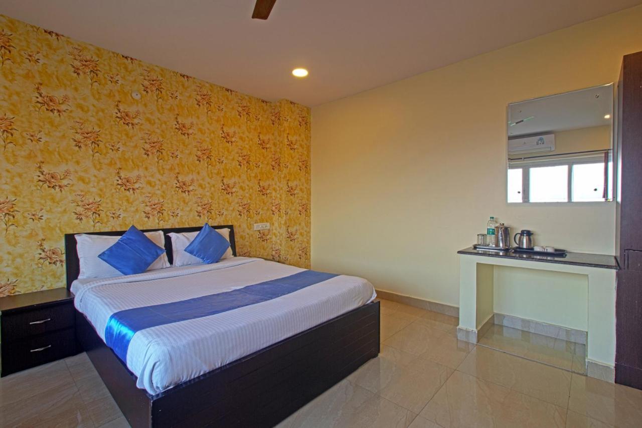 Hotel Ns Royal Emirates With 3Hr Early Check In Hyderabad Eksteriør billede