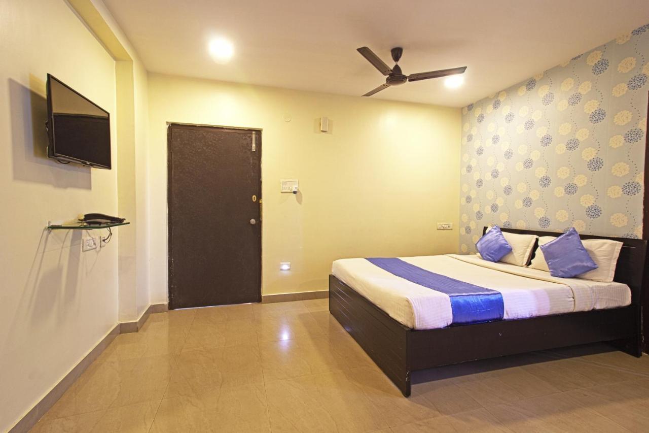 Hotel Ns Royal Emirates With 3Hr Early Check In Hyderabad Eksteriør billede