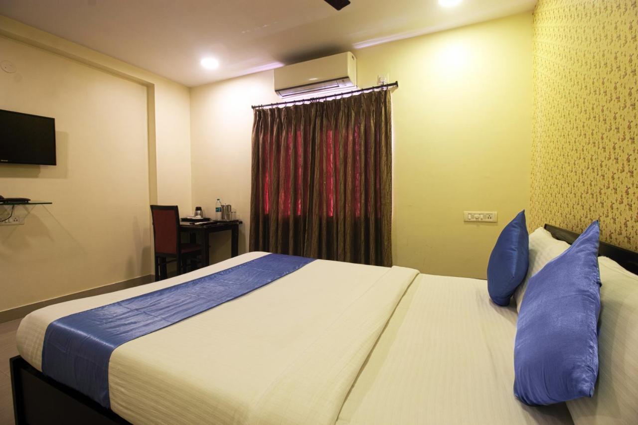 Hotel Ns Royal Emirates With 3Hr Early Check In Hyderabad Eksteriør billede