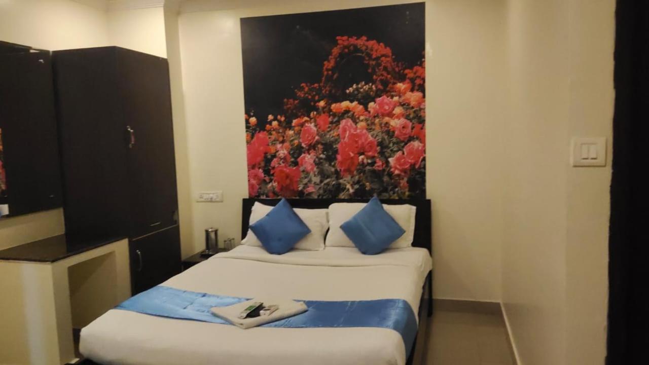 Hotel Ns Royal Emirates With 3Hr Early Check In Hyderabad Eksteriør billede